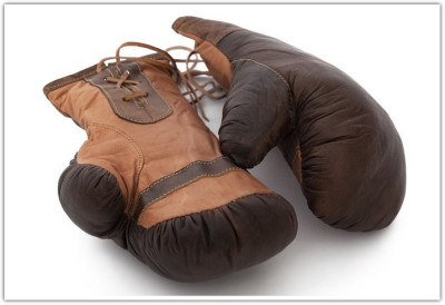 Боксерские перчатки  RINCH М-1202G