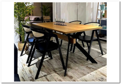 Стол обеденный Halmar BACARDI раскладной (дуб натуральный/черный)